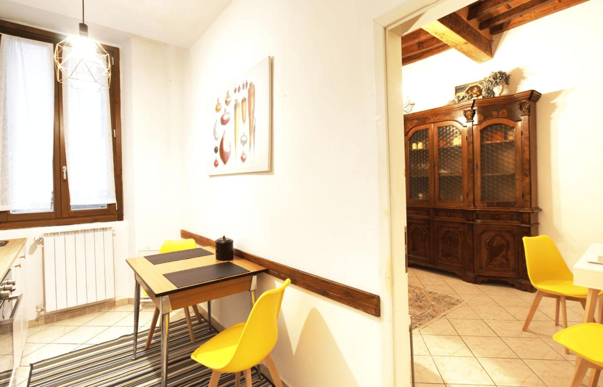 Apartamento La Bottega Di Botticelli By Halldis *